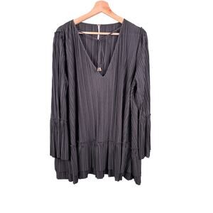 Free People Women's Size XS Black Pleated V-Neck Tassel Bell Sleeves Shift Dress